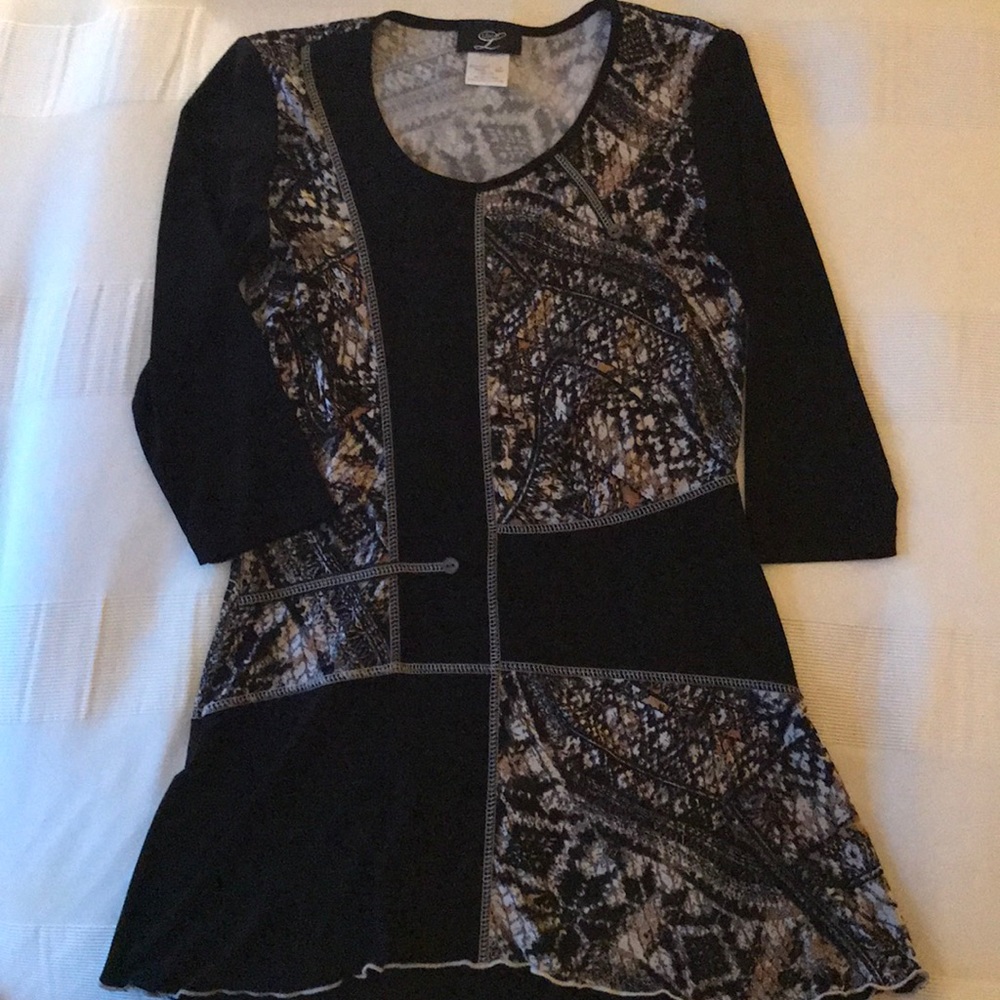 Libra patterned tunic top